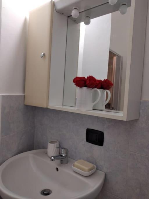 Edith Home Doccia Idromassaggio Milano Esterno foto